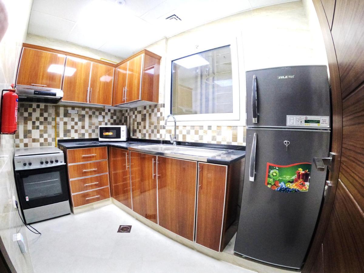 דובאי Karama Star Residence מראה חיצוני תמונה