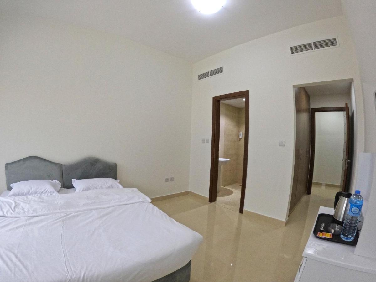 דובאי Karama Star Residence מראה חיצוני תמונה