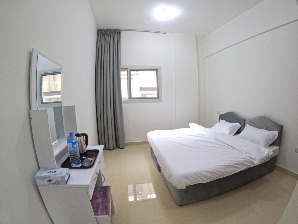 דובאי Karama Star Residence מראה חיצוני תמונה